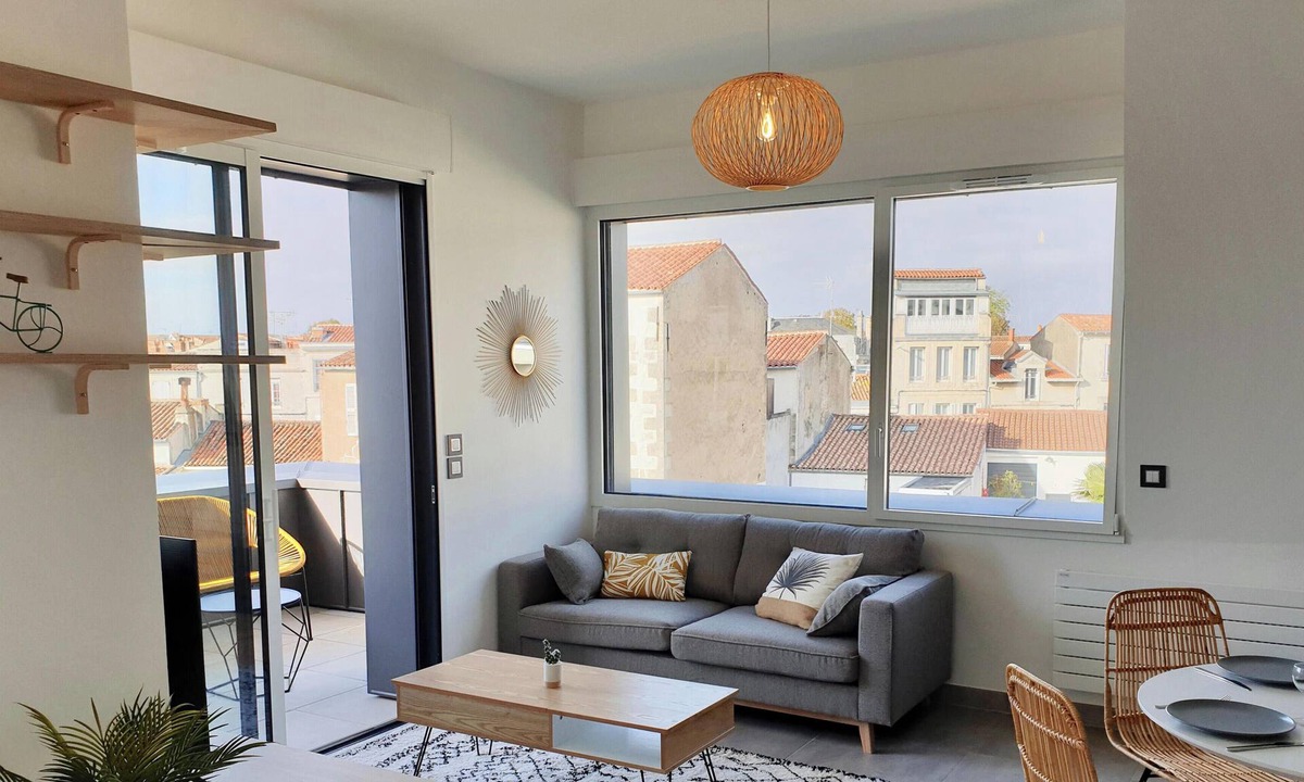 La Rochelle City Centre Apartment | Luxury apartment in the heart of La Rochelle (with secure private parking)