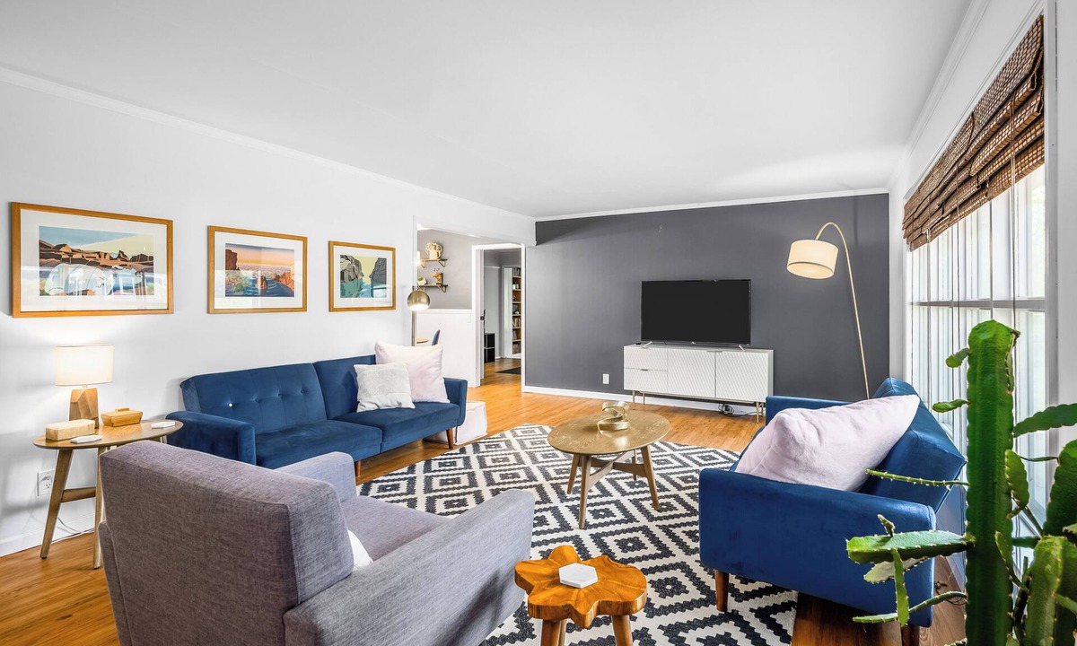 Traverse City House | Mid-Mod Lodge - Spacious Single Level Home Minutes Walk to Beach, TART Trail