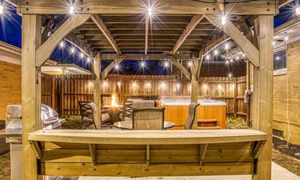 Miller Beach House | Modern Beach Bungalow, Hot tub, Firepit, Foosball, IN Dunes Nat`l Park
