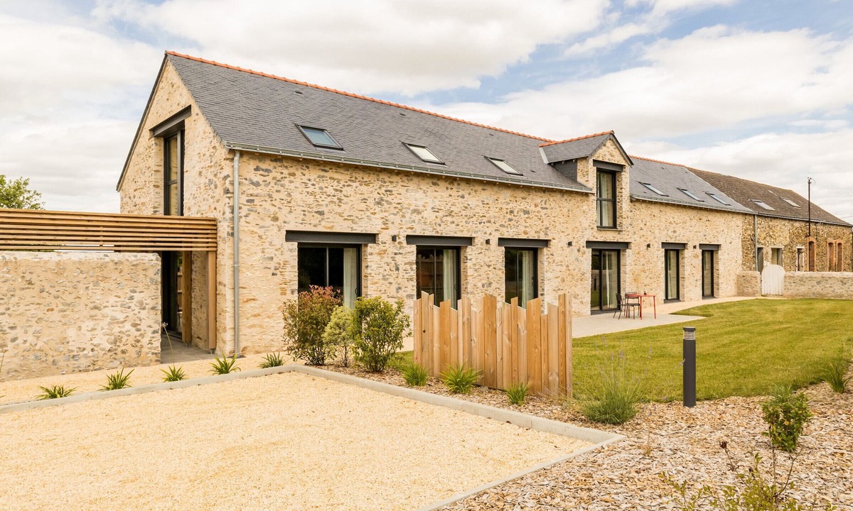 La Chapelle-Saint-Sauveur Cottage | Modern farmhouse with spa, billiards, foosball, gym, hammam and Wi-Fi