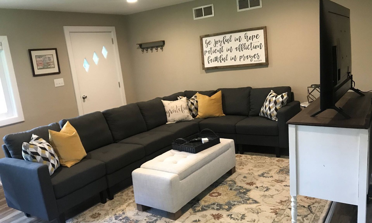 Delafield House | Nagawicka Woods-Beautiful Lake Country Ranch Home