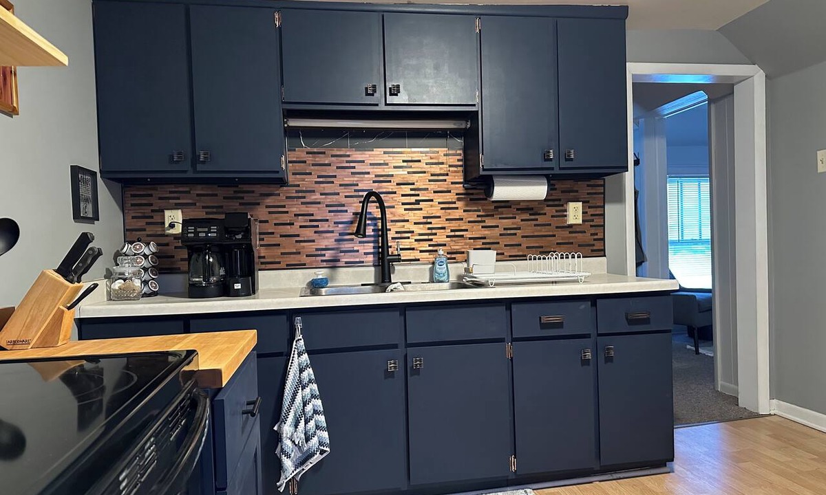Ishpeming Apartment | NEW! Comfortable 2-bedroom apartment in Ishpeming - close to downtown amenities