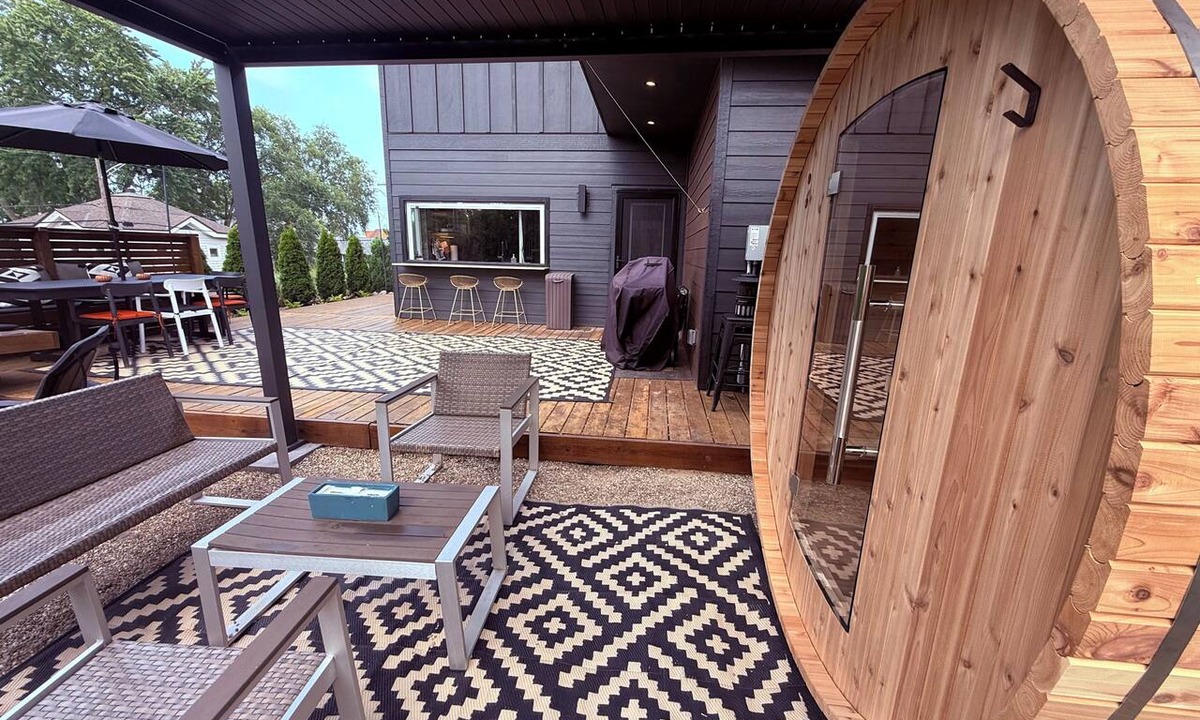 Miller Beach House | New sauna, steps from beach and National Park