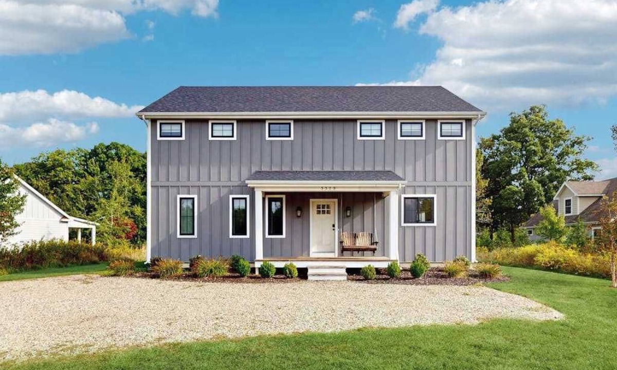 Sawyer House | Newly-built home on a grassy lot with washer/dryer & screened deck