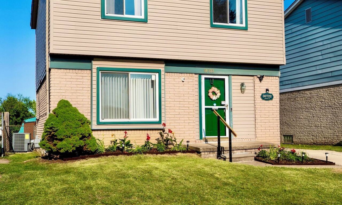 Madison Heights House | Peaceful 3-Bedroom Getaway in Madison Heights – Ideal for Families & Groups