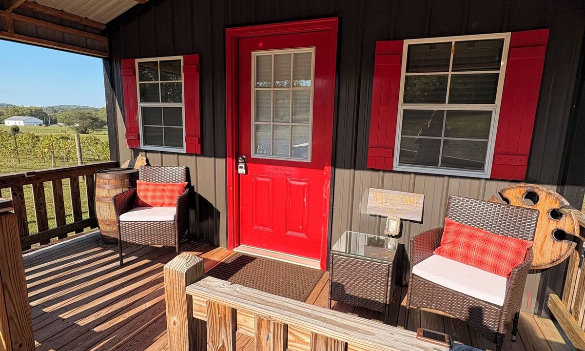 Rockfield Cabin | Peaceful Quiet Cozy Tiny Home W/Country Views. 20 min. to Downtown Bowling Green
