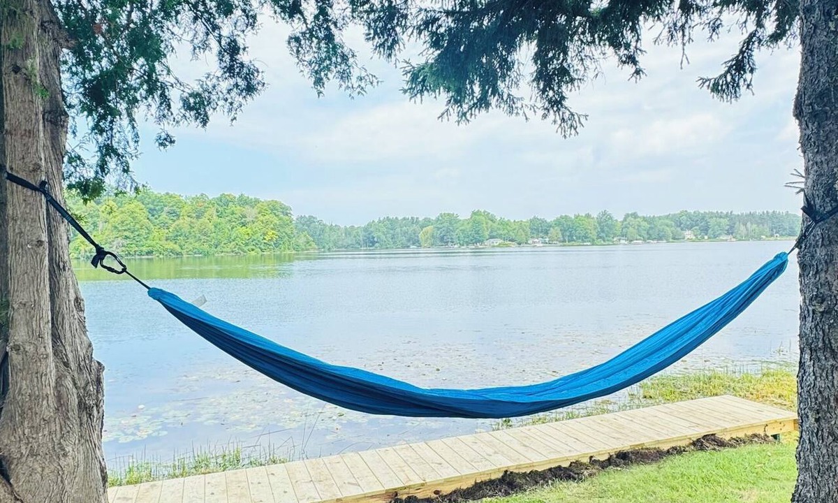 Fremont Cottage | Perfect 2-bedroom cottage in adorable Fremont on a private lake stocked.
