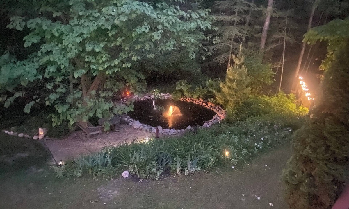Mayfield Apartment | Quaint Pond Suite for 2 Clean Cozy Private 25 miles to Traverse City