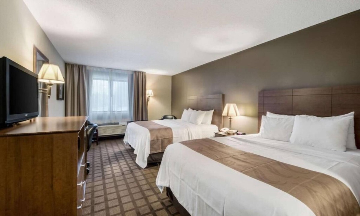 Newberry Hotel | Quality Inn & Suites Newberry