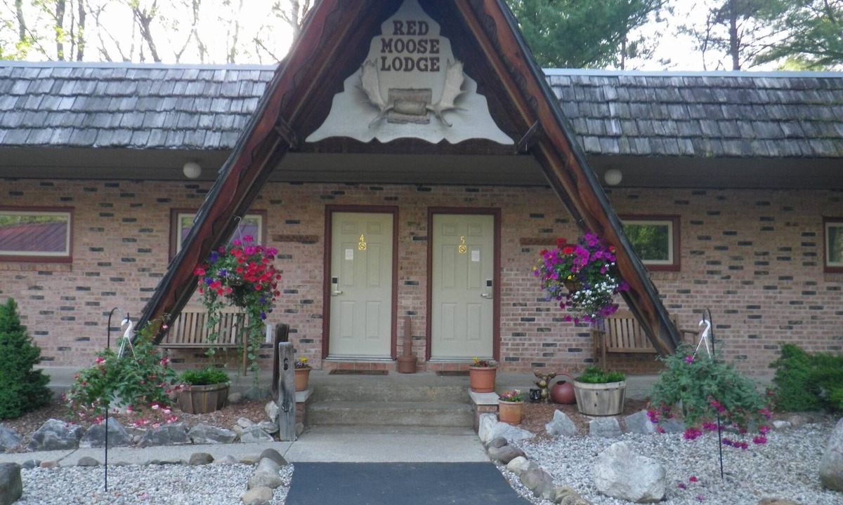 Baldwin Cabin | Red Moose Lodge