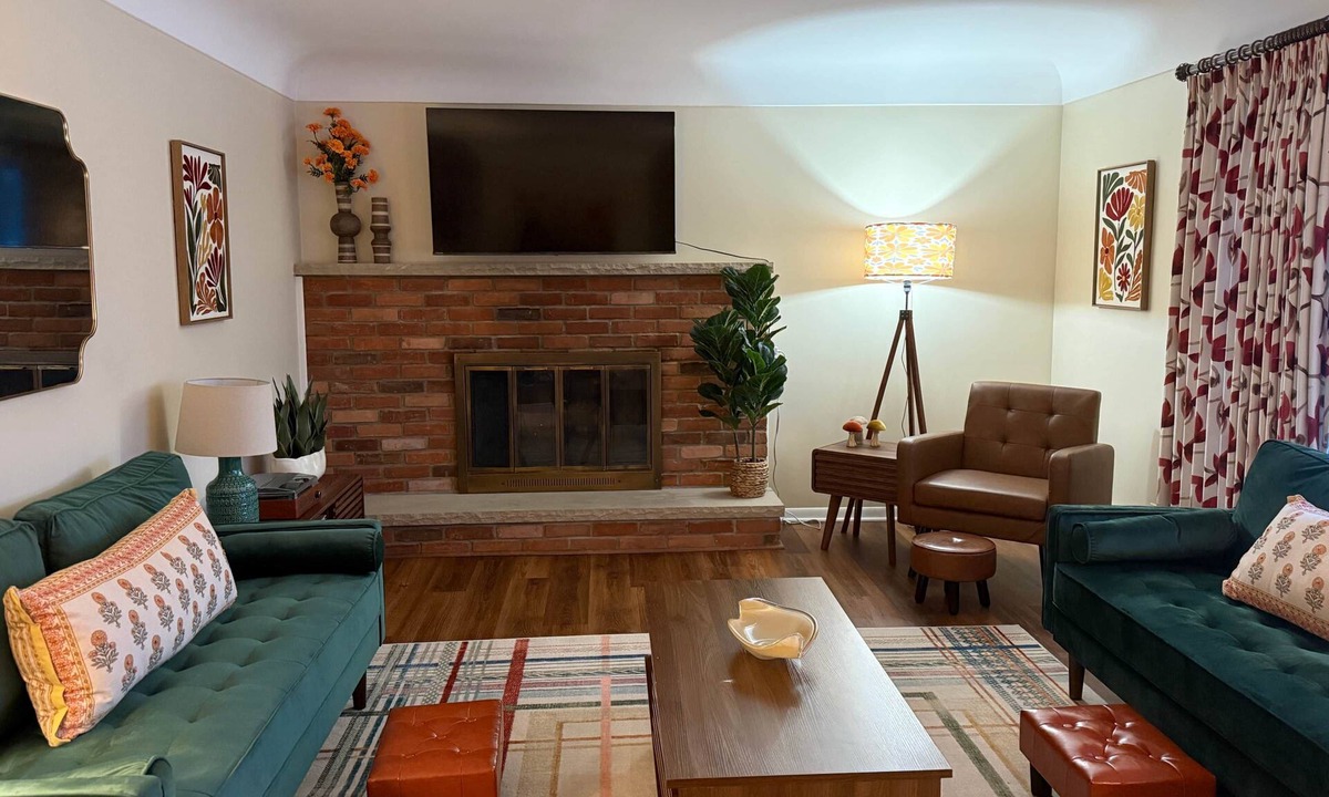 Birch Run Township House | Retro Rewind