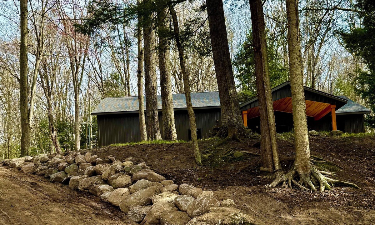 Grant House | Riverfront Serenity, Rustic Charm and World Class Fishing on the Muskegon River.