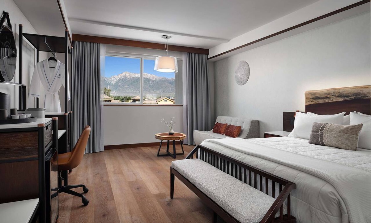 Rancho Cucamonga Hotel | Sanctity Hotel Rancho Cucamonga, Tapestry Collection Hilton