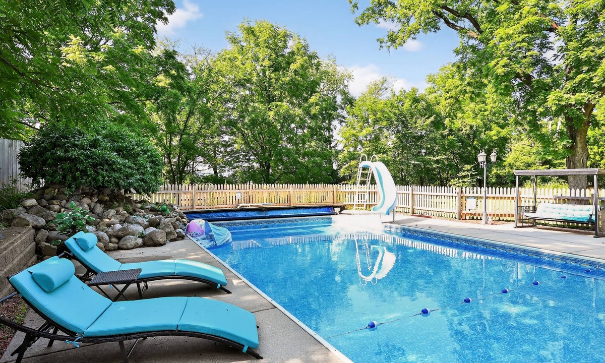 Niles House | Secluded Luxe 5BR Estate Pool, Wineries, Near ND