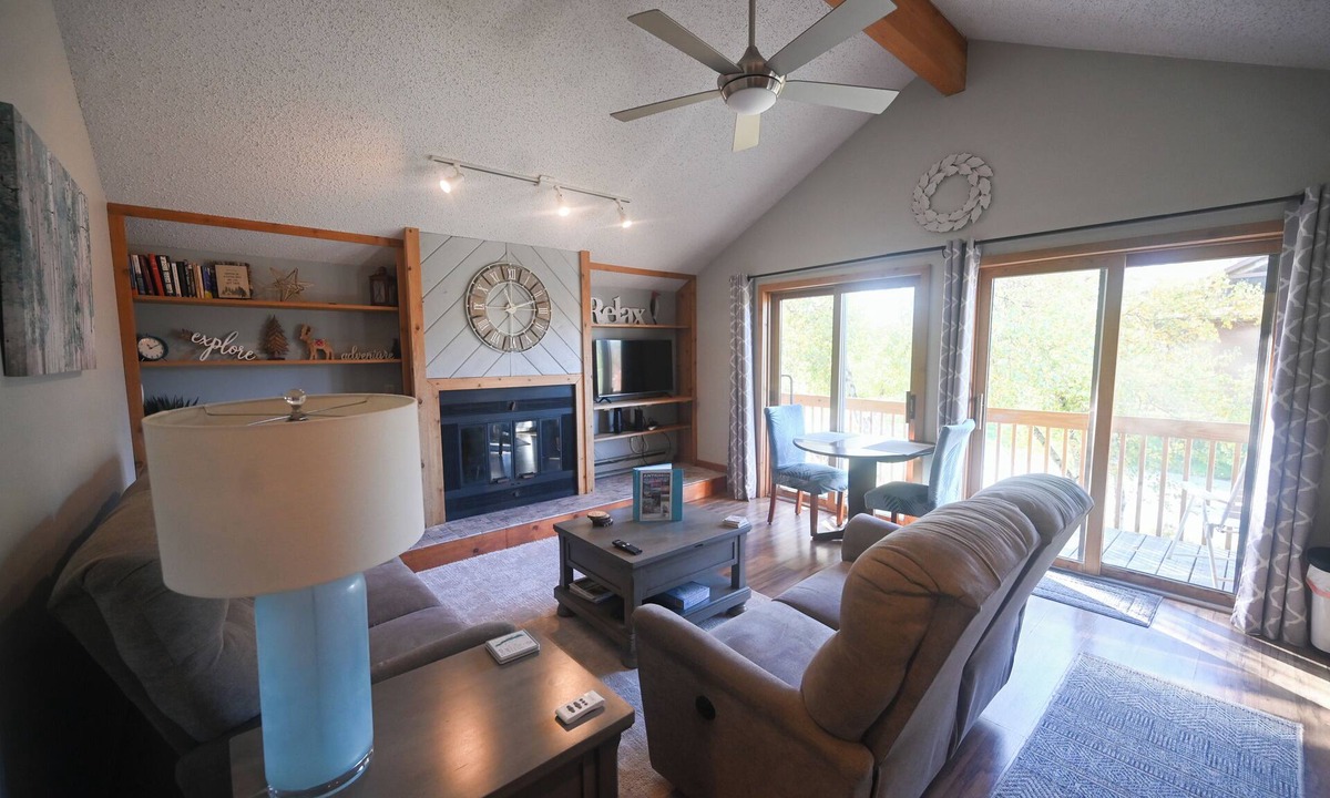 Mancelona Condo | Shanty Creek/Schuss Close to lakes boat parking. golf course Sleeps 2 adults.