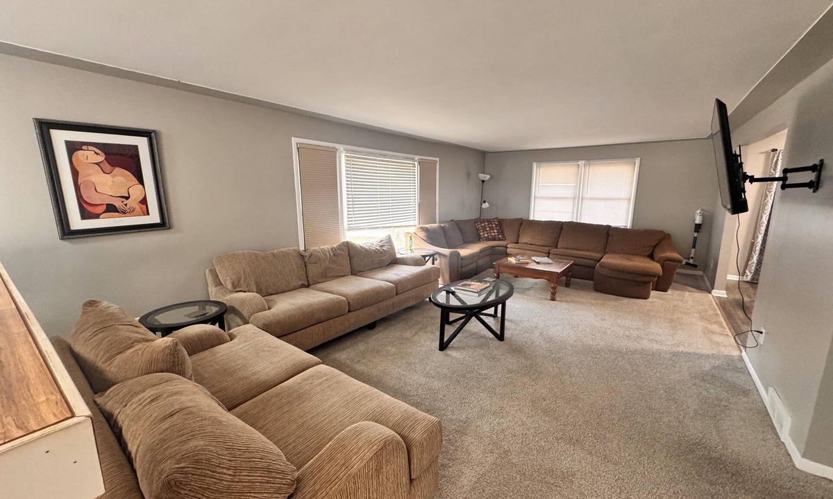 Westside Connection House | Space, space, space, very clean, doesn't disappoint!