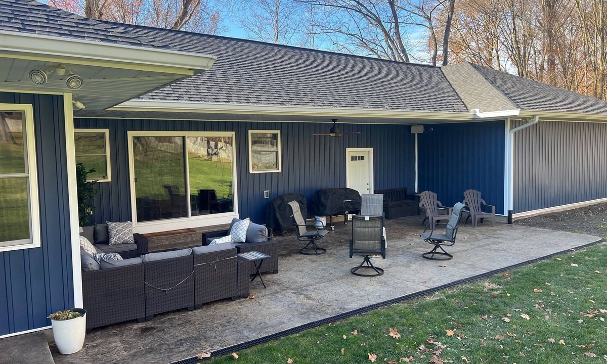 Battle Creek House | Spacious 3BR Home w/Gym, Office, and Huge Yard. Pet and Extended Stay Friendly