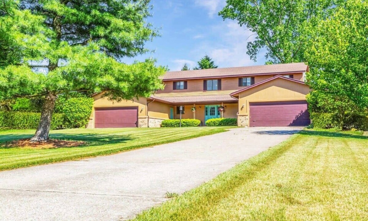 Rockford House | Spacious double unit near shops