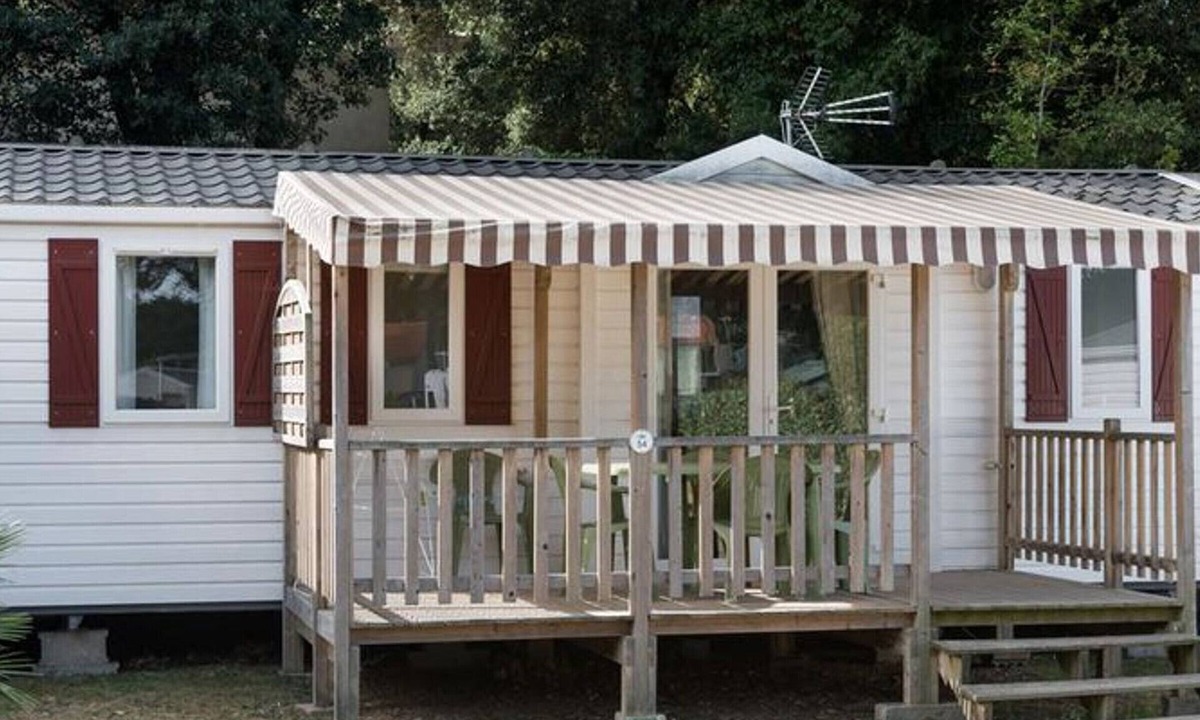 Saint-Michel-Chef-Chef House | Spacious mobile home 6 people, terrace