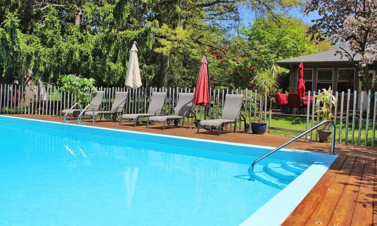 Walker House | Suburban Garden on 1.5 acres with pool and hot tub
