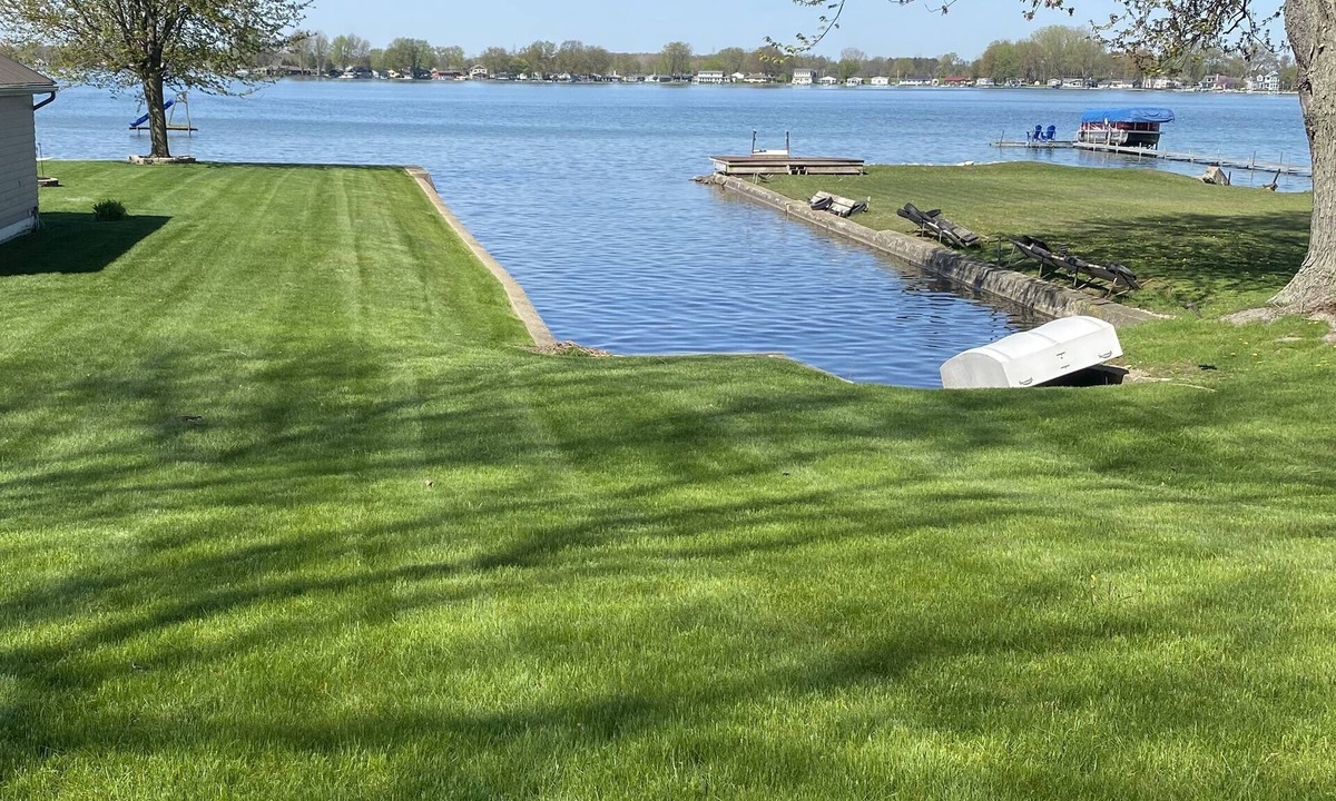 Warsaw House | Swim, fish, have fun at the sandbar & cruise the lake! Sleeps 8!