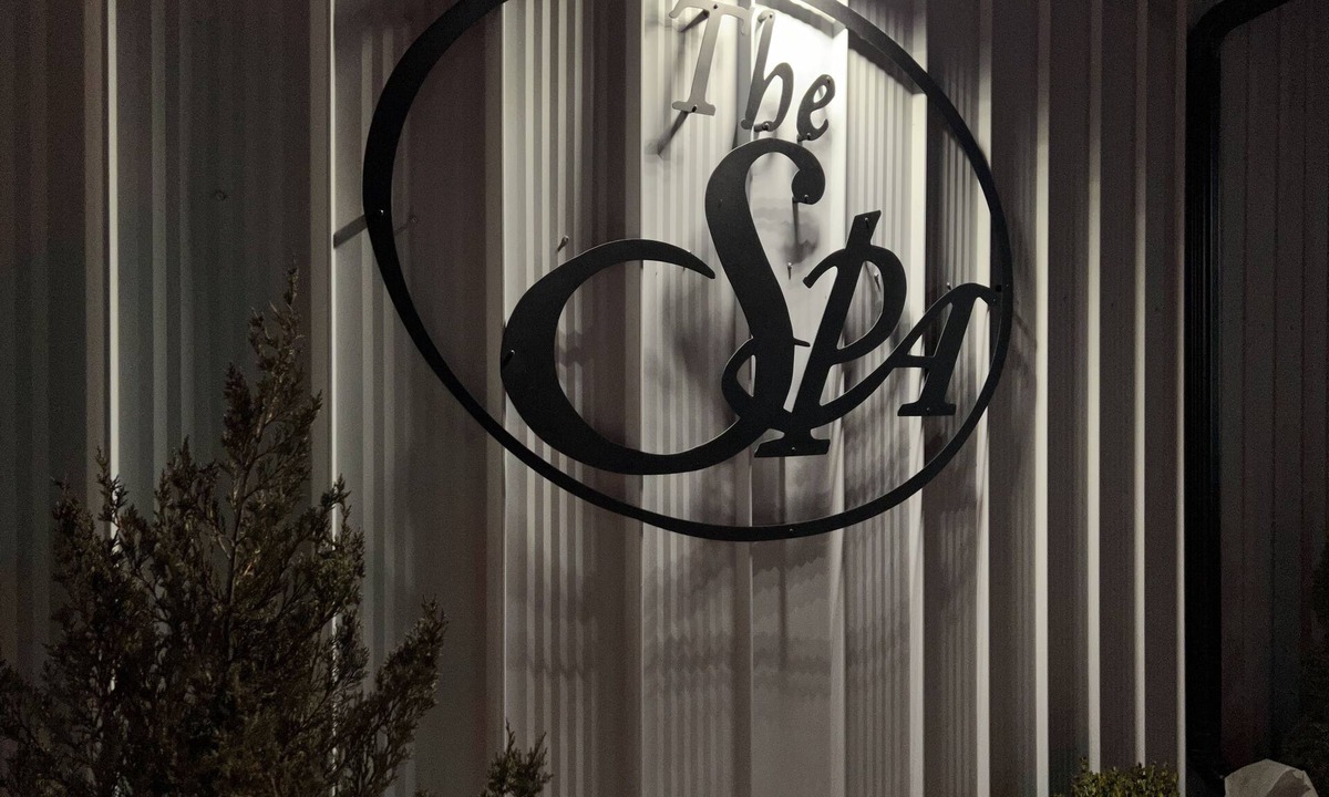Rochester Apartment | “The Inn at the Spa” on-site EV charging