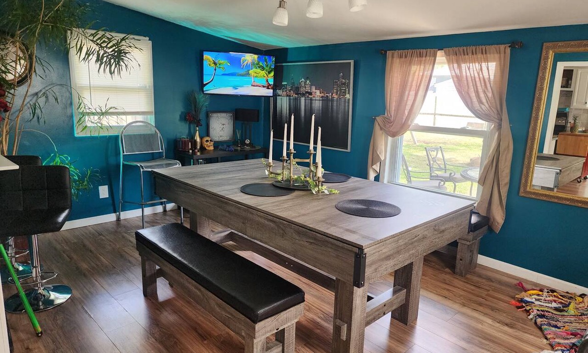 Romulus House | #TheFloridaRoom sensory oasis w/king-size master
