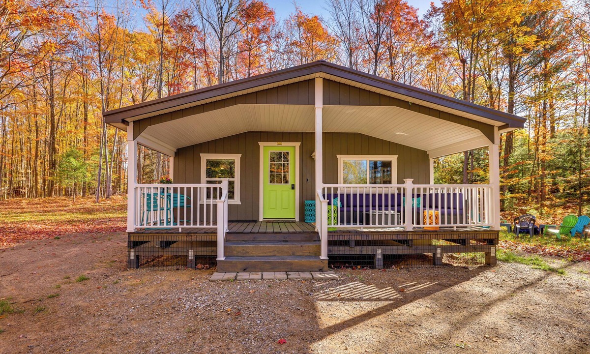 Grawn Cabin | Traverse City Cabin w/Nearby Hiking & Lake!