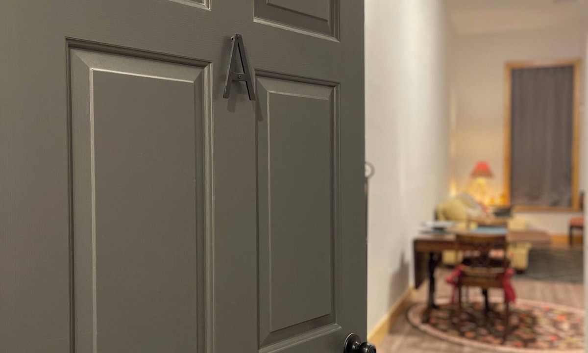 Mayville Apartment | Vintage Chic 1-bedroom apartment in Mayville near Horicon Marsh EAA
