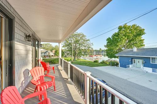 Syracuse House | Walk to Dtwn Syracuse: Private Lake-View Home