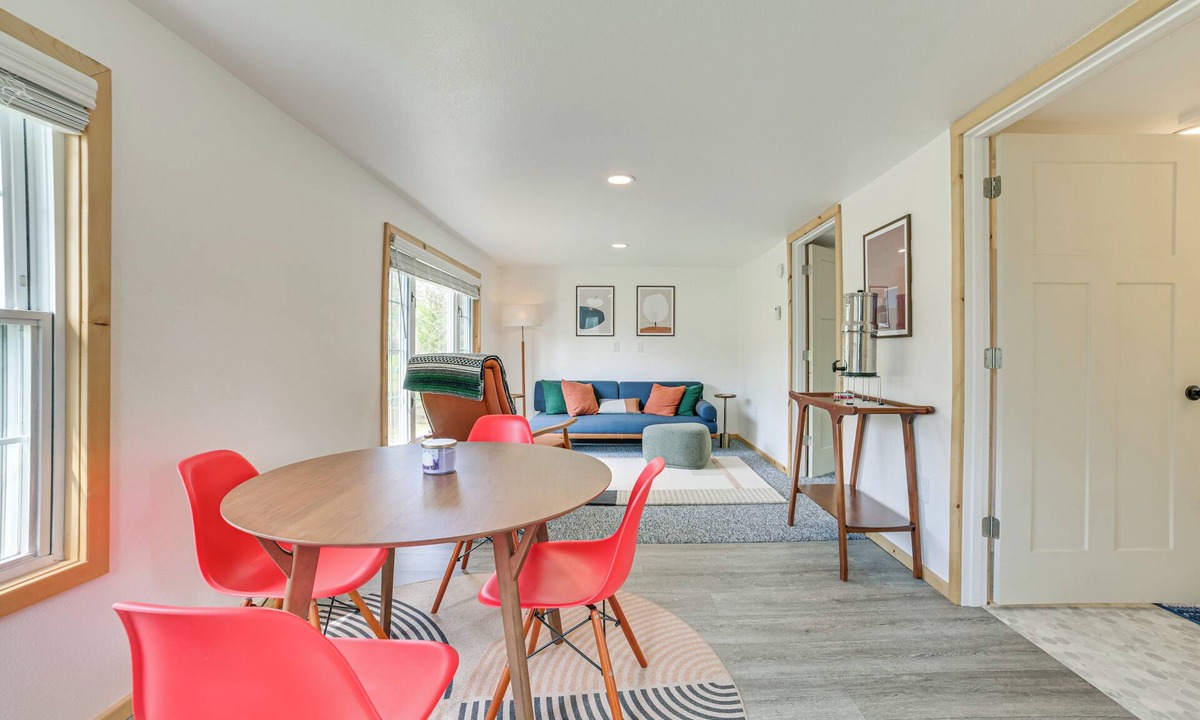 Lewiston Cottage | Walk to West Twin Lake: Remote Retreat w/Yard