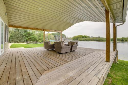 Evart House | Waterfront Evart Getaway w/Fire Pit on 82 Acres!