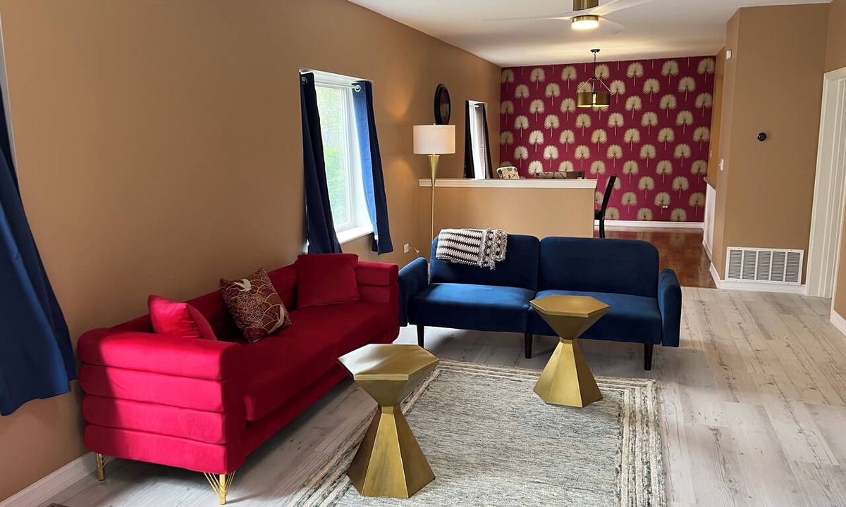 Twin Lakes Villa | Welcome to the modern decor cottage! Walk to Beach, Boat Rental, Huge Deck