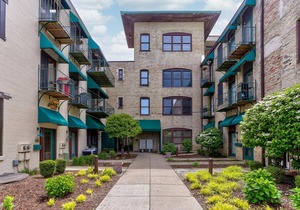 Downtown Harbor Condo! Grand Haven, MI