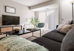 Kasa | Welcoming 2BD, Near the Chocolate Factory | South Bend