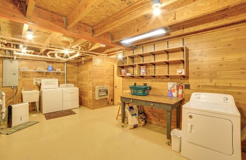 Wetmore Cottage | 1/4 Mi to Hiawatha Forest Trails! Outdoor Retreat