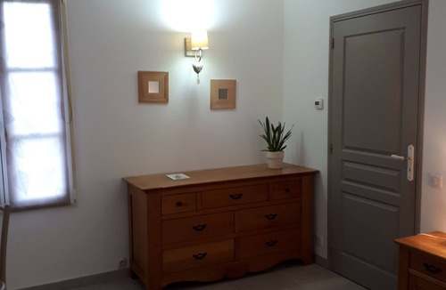 Chammes House | 1 Bedroom Private vacation home in Sainte-Suzanne-et-Chammes