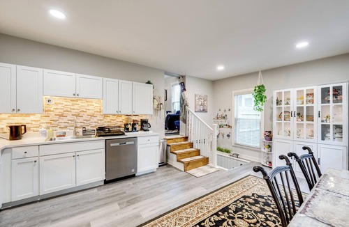 Elgin House | 1 Mi to Dtwn Elgin: Dutch Colonial w/Lovely Patio
