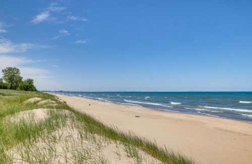 Miller Beach House | 1 Mi to Indiana Dunes Nat'l Park: Home w/Patio!