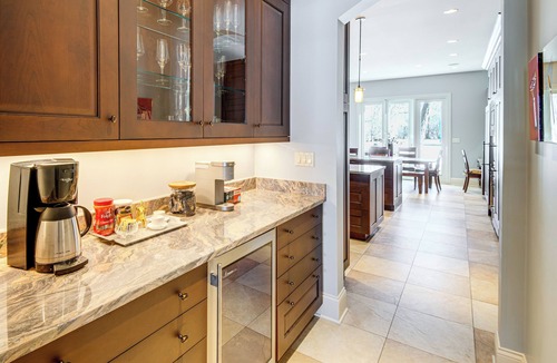 Northbrook House | 1 Mi to Metra: Estate w/Theater, Game Room & More