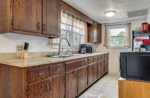 Sullivan House | 1 Mi to Park & Lake! Charming Retreat in Sullivan