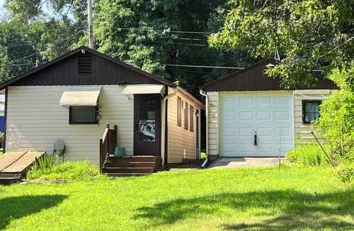 Mill Creek House | 2-bedroom bungalow with lake access