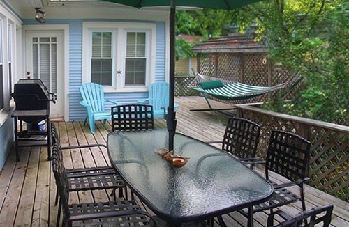 Union Pier Cottage | 2 blocks to the beach and pet friendly. Memories are Made Here
