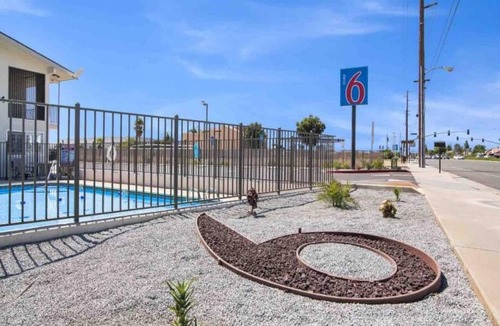 Moreno Valley Apartment | 2 Full Beds|Non-Smoking,Micfridge