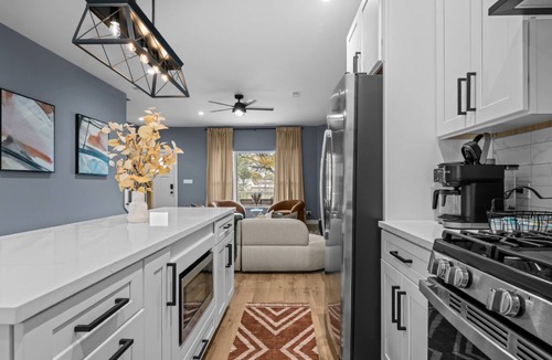Geneva House | 2 Luxury Townhomes side by side. Walk to Downtown Geneva. Sleep 14!