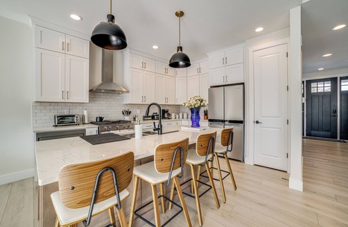 Georgetown Cottage | 2 Mi to Notre Dame: Spacious Home w/Private Yard