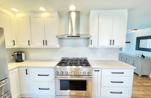Benton Harbor House | 2 miles to downtown St. Joseph and 1/2 mile to beaches