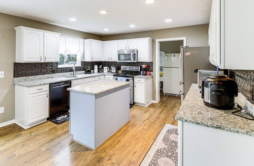 Cartersburg House | 20 Mi to Speedway & Indy 500: Family Getaway!