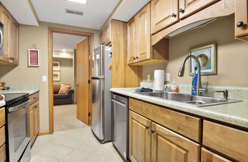 Elk Rapids Condo | #23 ELK RAPIDS BEACH CONDOMINIUM