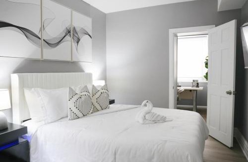 Belmont Cragin Apartment | 2BR w/Workspace - Coffee Bar - Near Transit